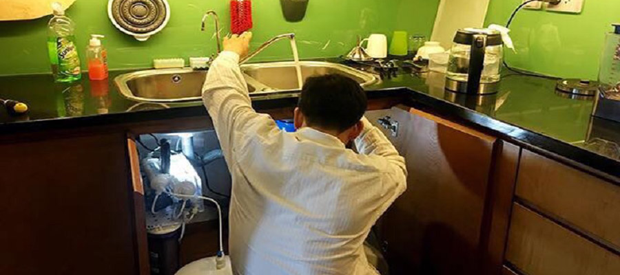 thong tắc chậu rửa bát tại nhà