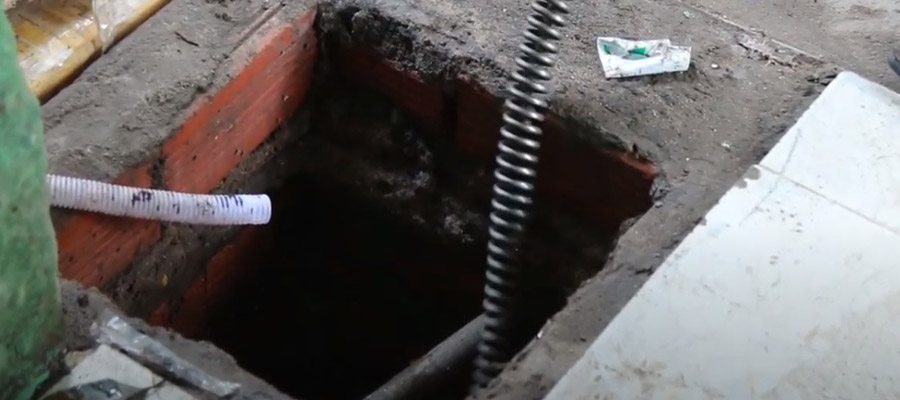 Thông tắc cống tại Phũ xuyên