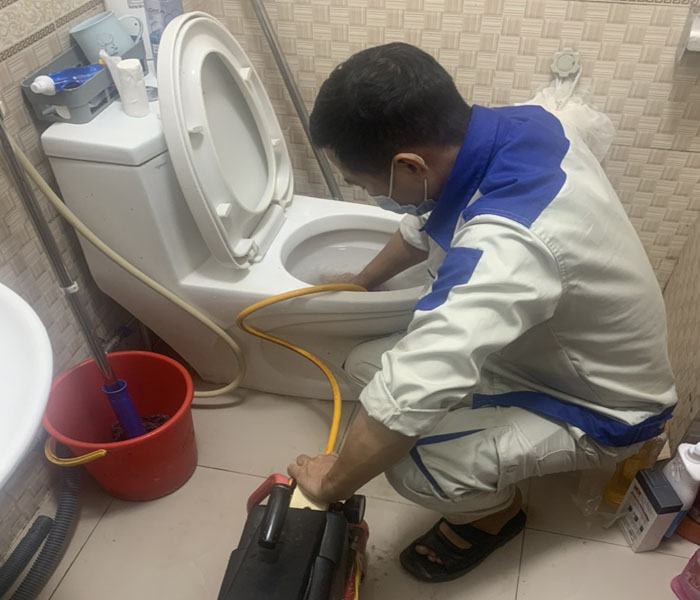 Thông tắc bồn cầu tại TP HCM